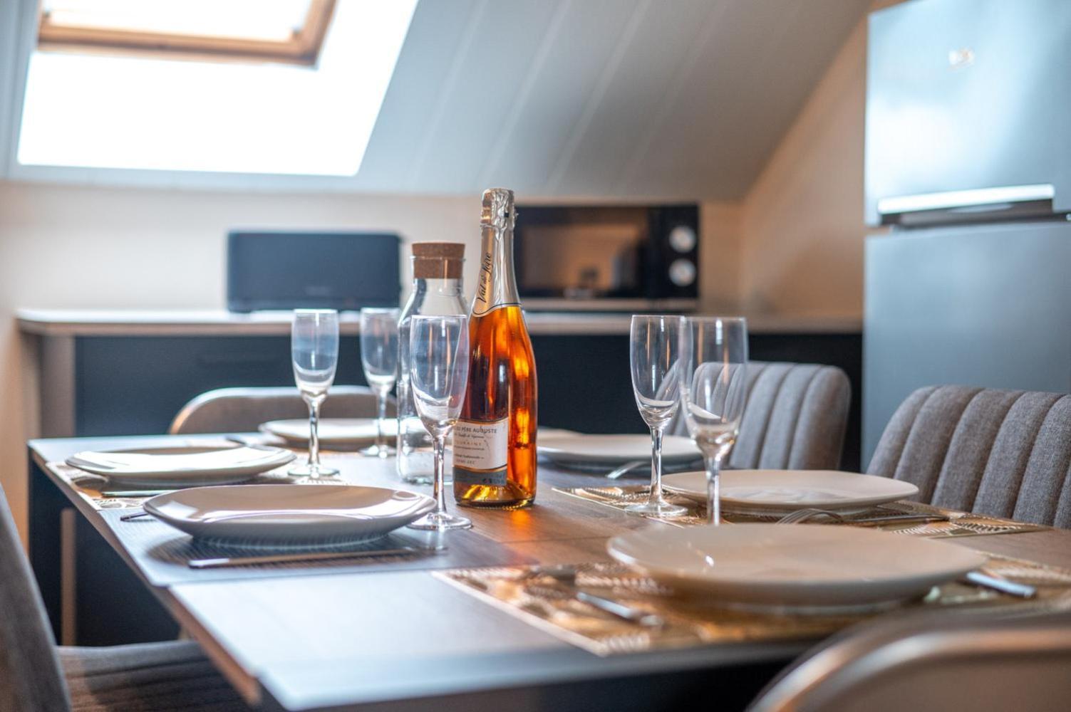 Appartement Balneo-Detente Sainte-Helene-du-Lac Eksteriør bilde